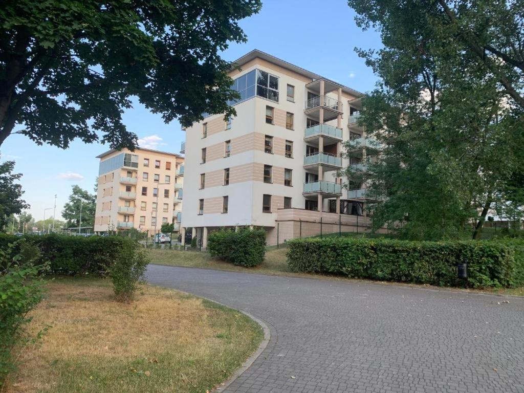 Europa22 Centrum Miasta Tomaszow Mazowiecki Exterior photo